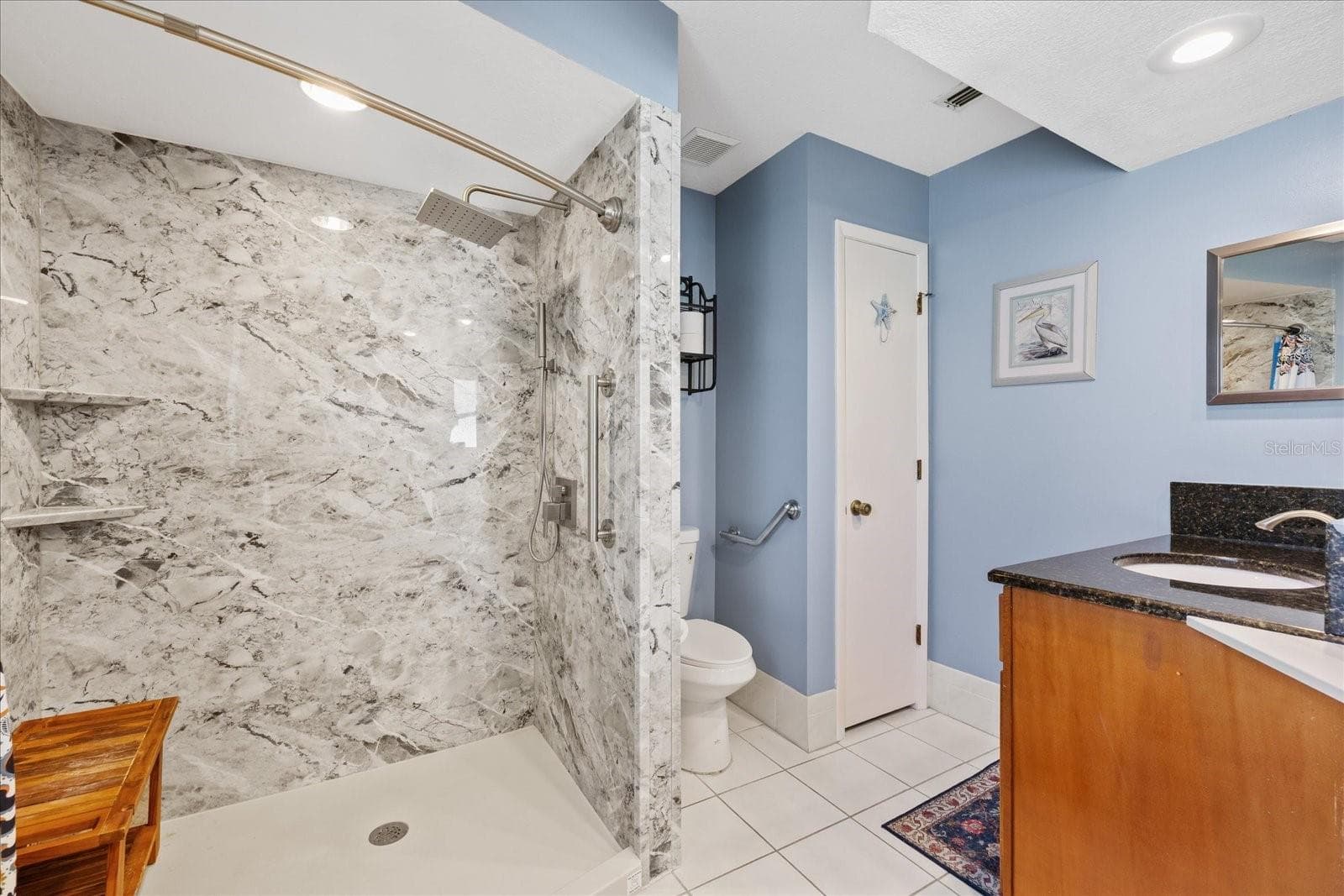 8166 WINDING OAK LANE — photo 7 of 53