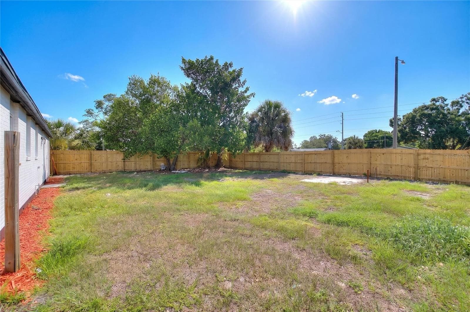 8204 ALLAMANDA AVENUE — photo 26 of 28