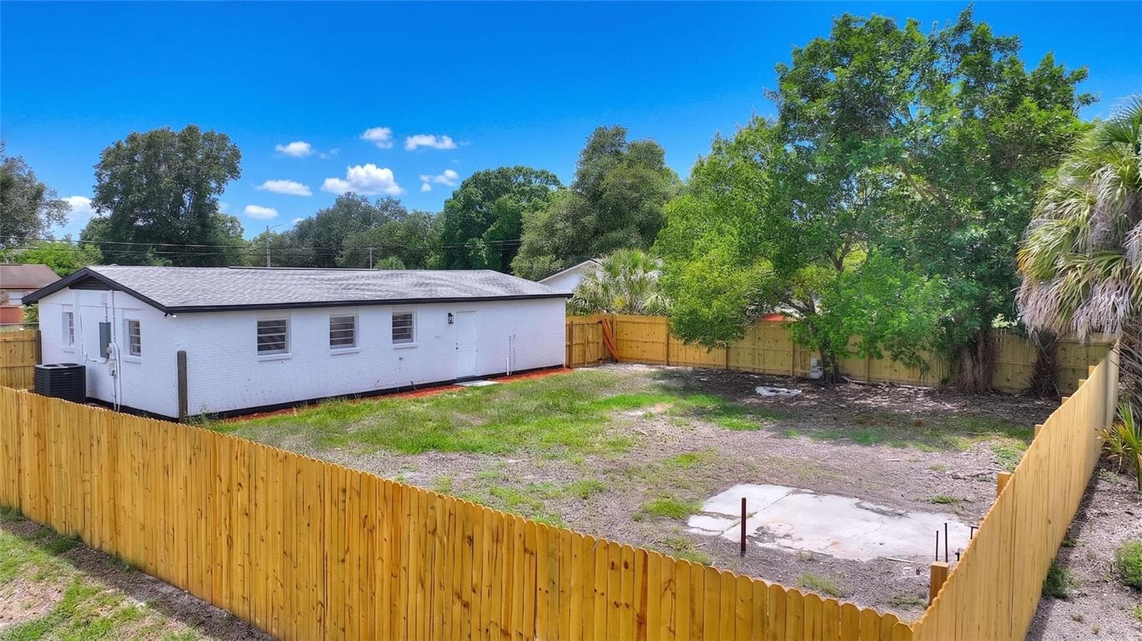 8204 ALLAMANDA AVENUE — photo 27 of 28