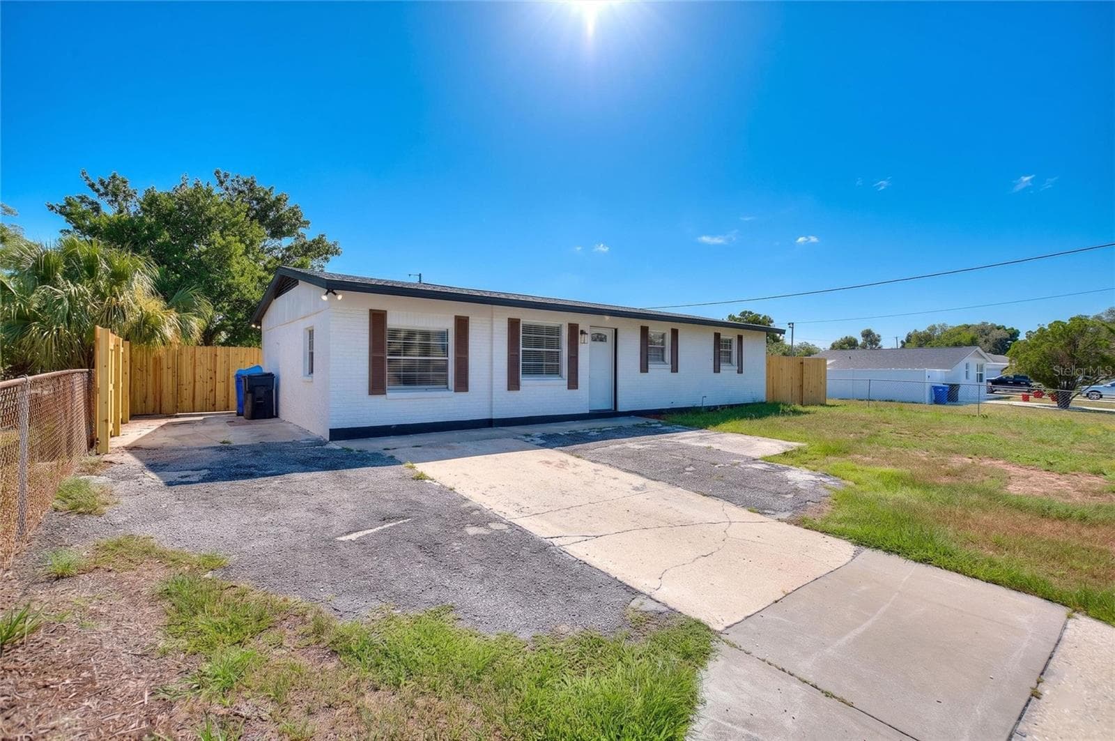 8204 ALLAMANDA AVENUE — photo 23 of 28