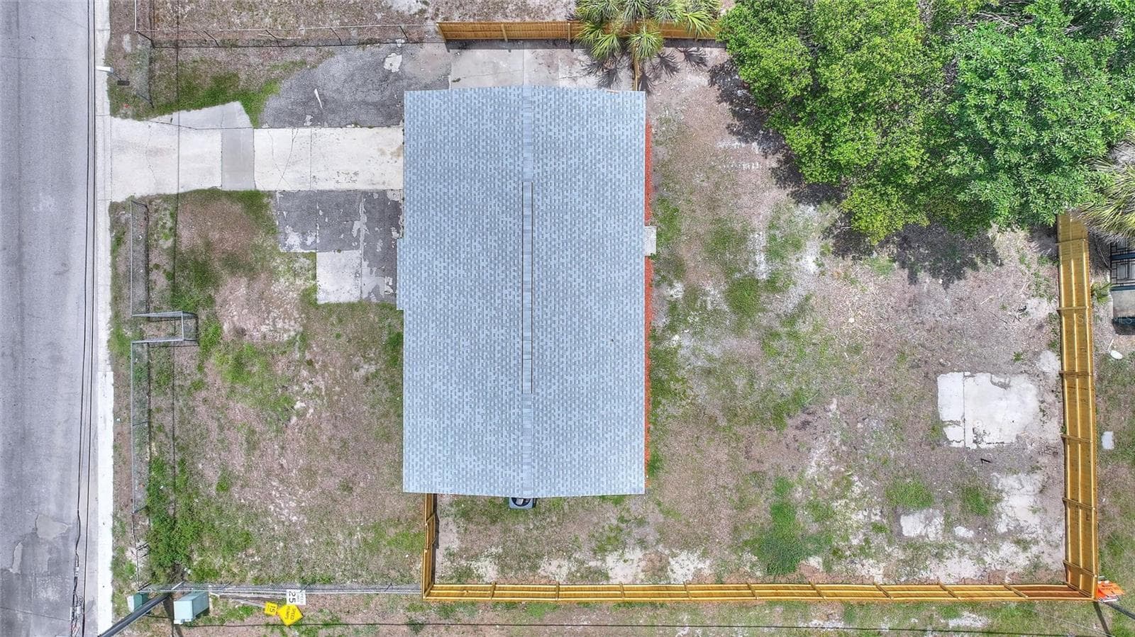 8204 ALLAMANDA AVENUE — photo 20 of 28