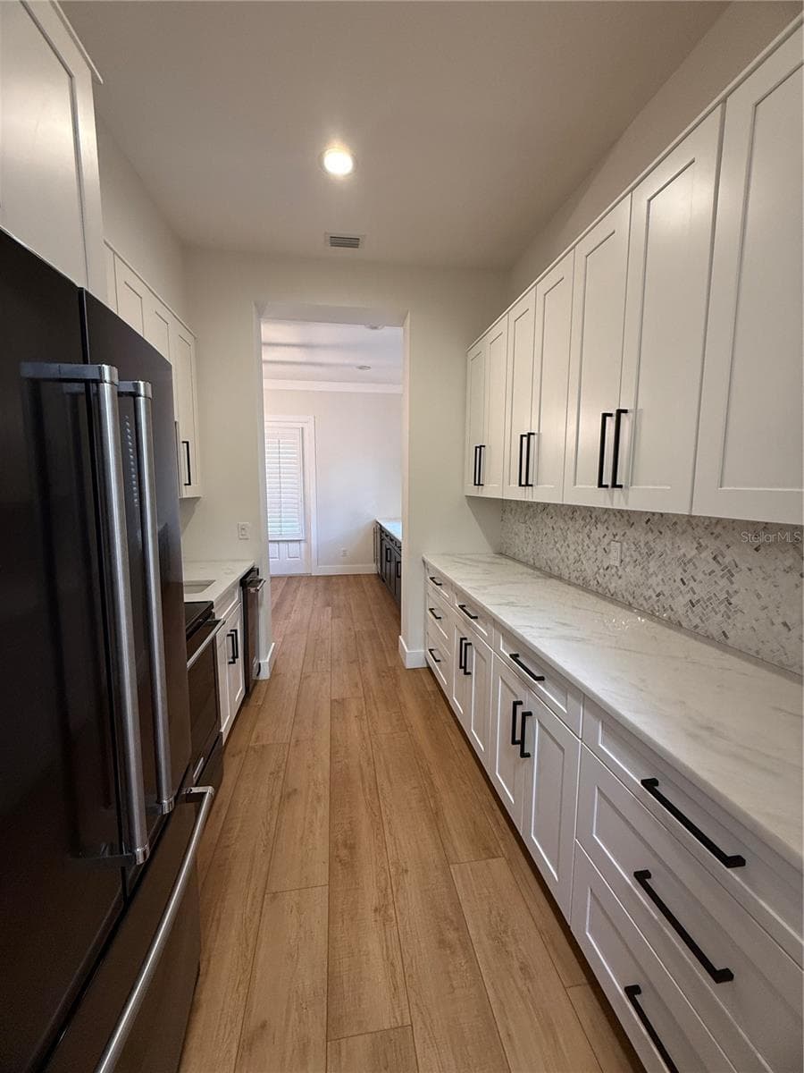 20 CREST AVENUE — photo 13 of 74
