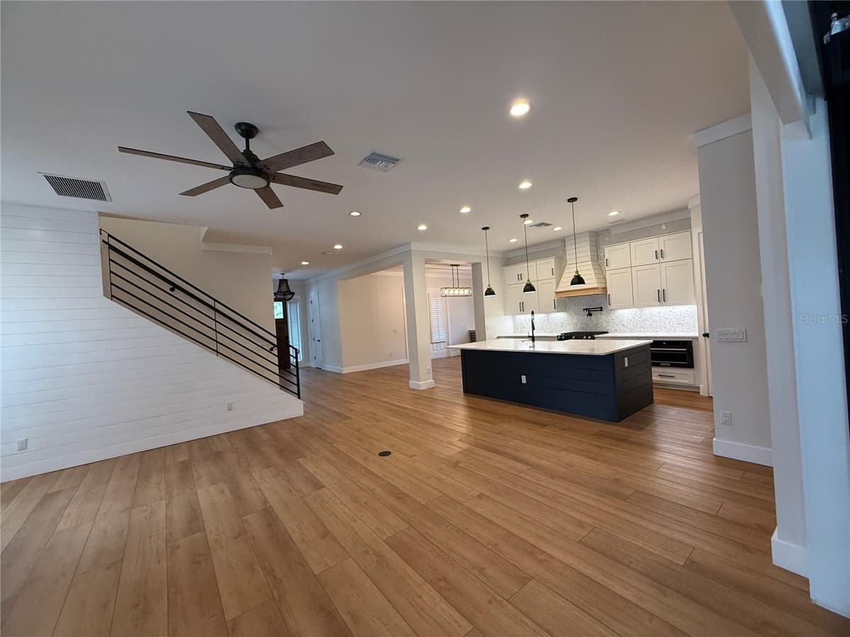 20 CREST AVENUE — photo 22 of 74