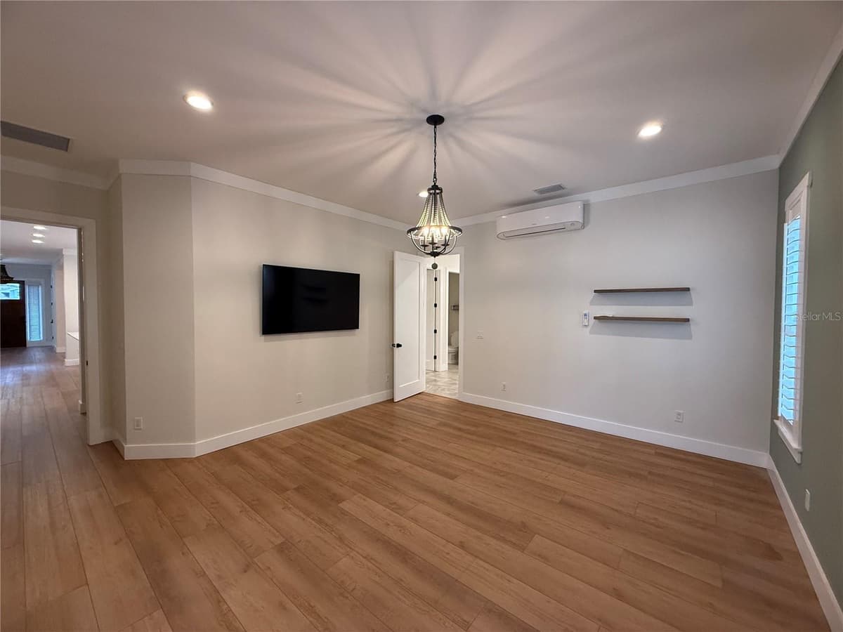 20 CREST AVENUE — photo 26 of 74