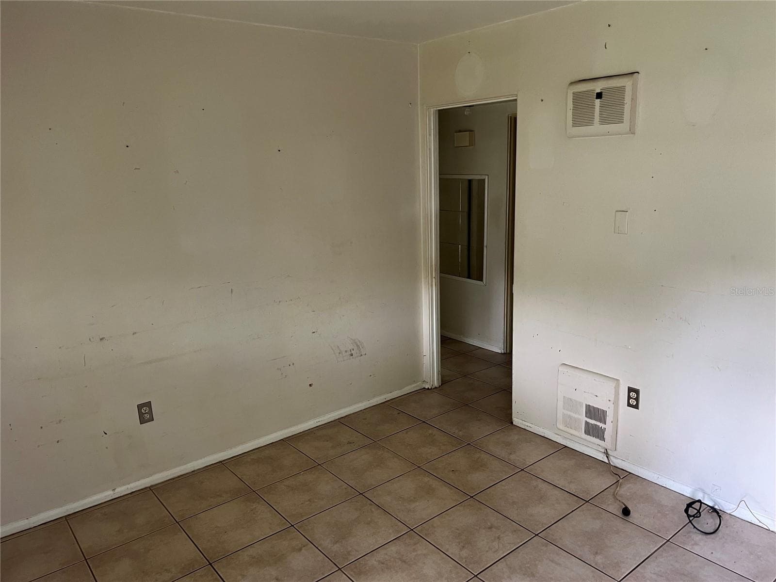 3109 WILLIAMS STREET — photo 3 of 17