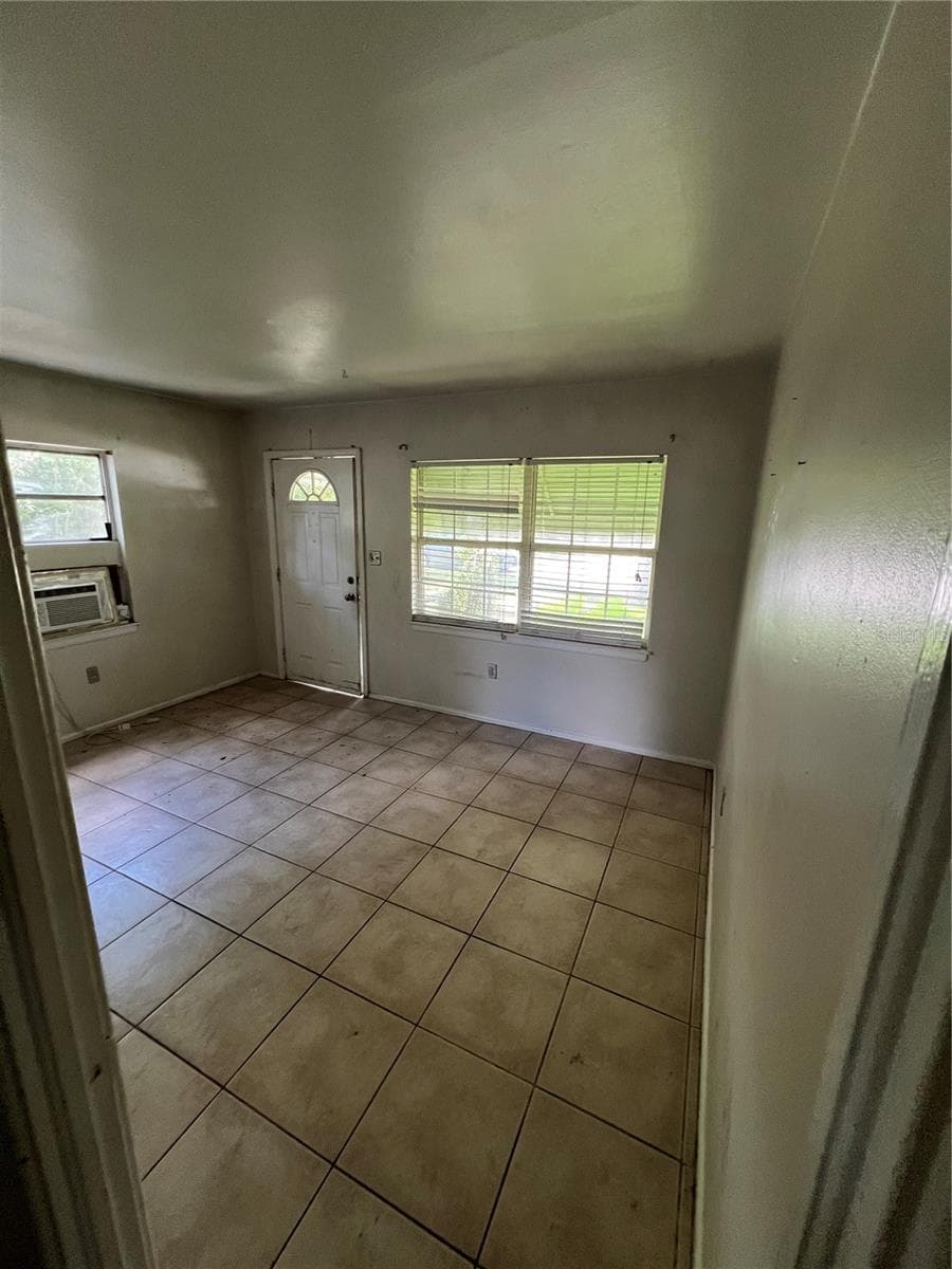 3109 WILLIAMS STREET — photo 13 of 17
