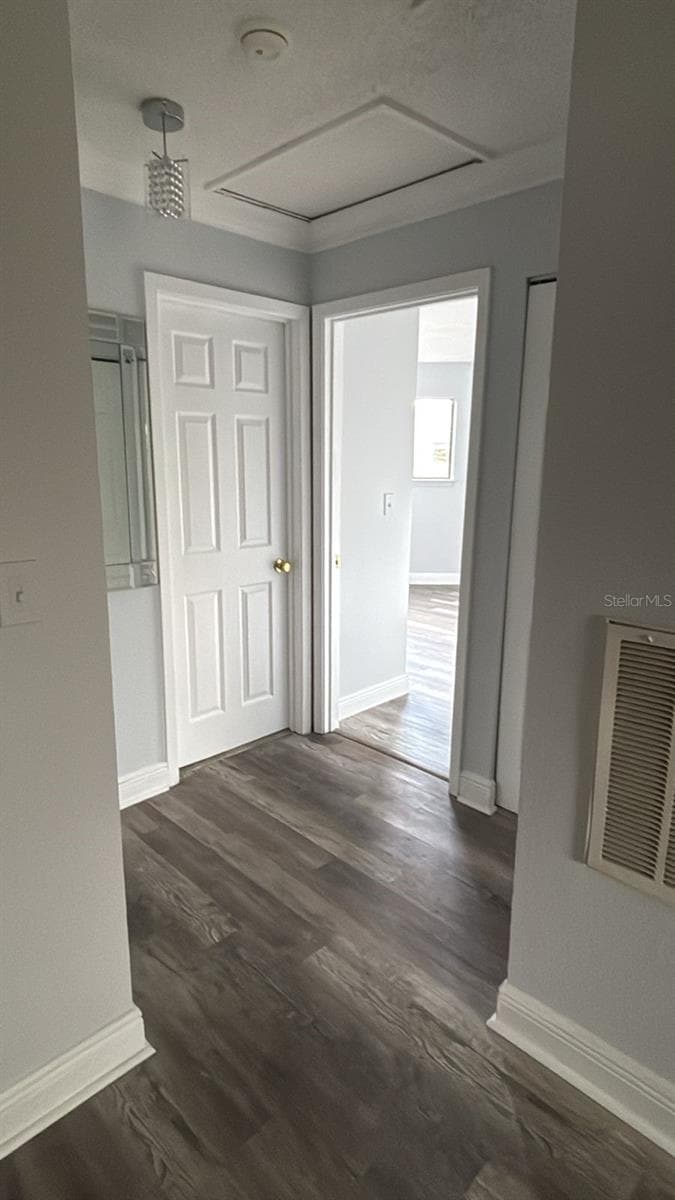 7298 ULMERTON ROAD — photo 9 of 22