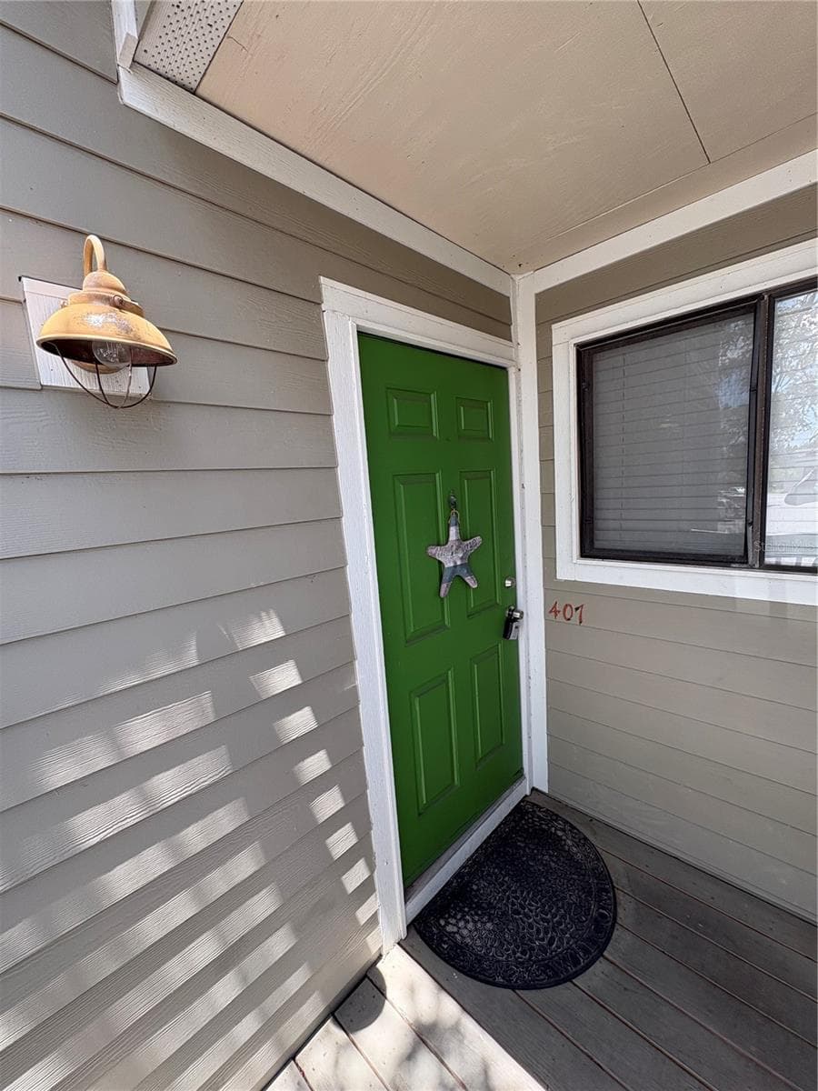 7298 ULMERTON ROAD — photo 4 of 22