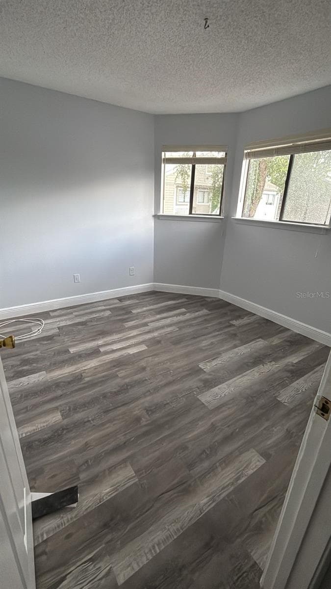 7298 ULMERTON ROAD — photo 10 of 22