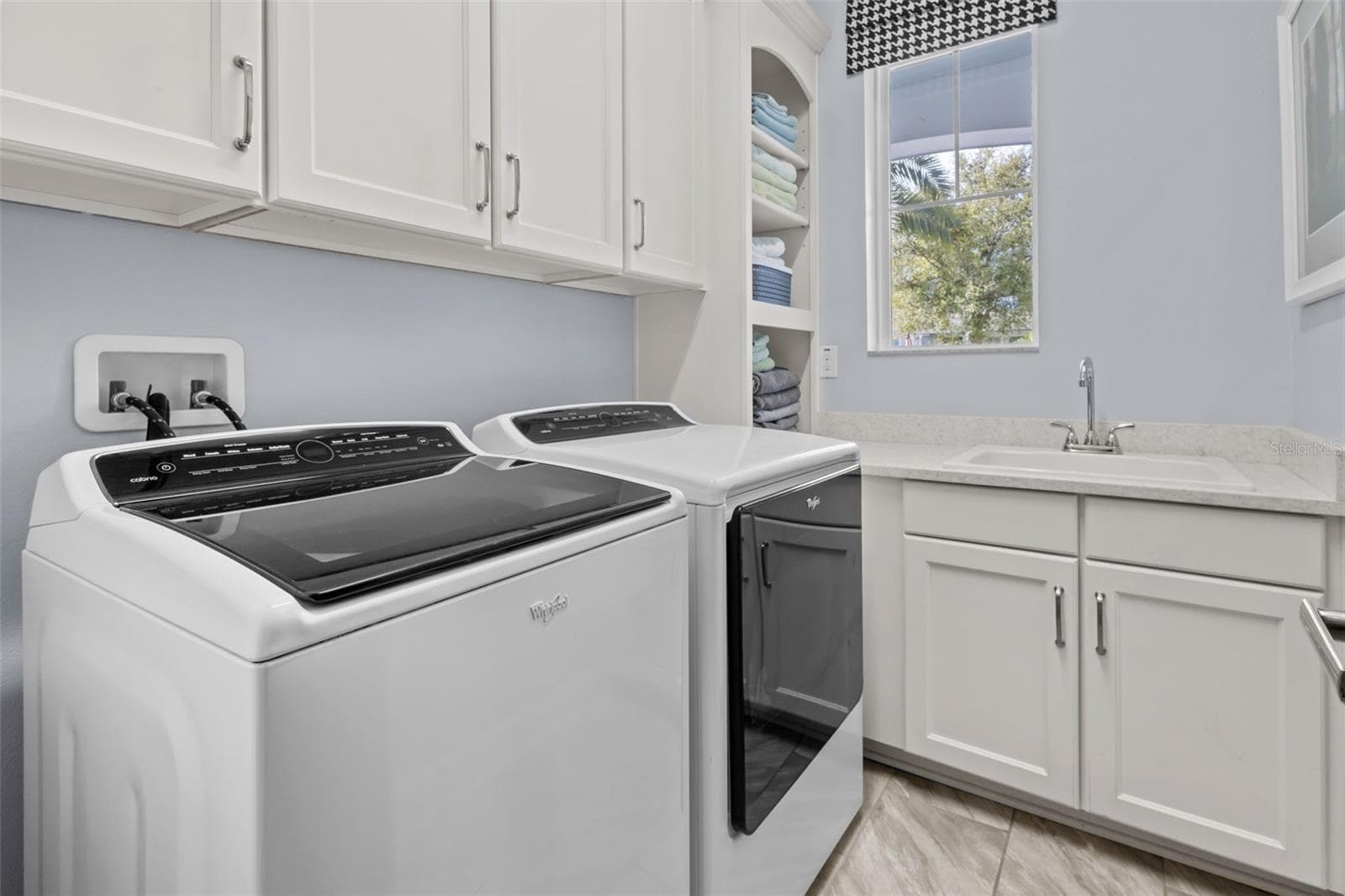 14823 CARAVAN AVENUE — photo 17 of 55