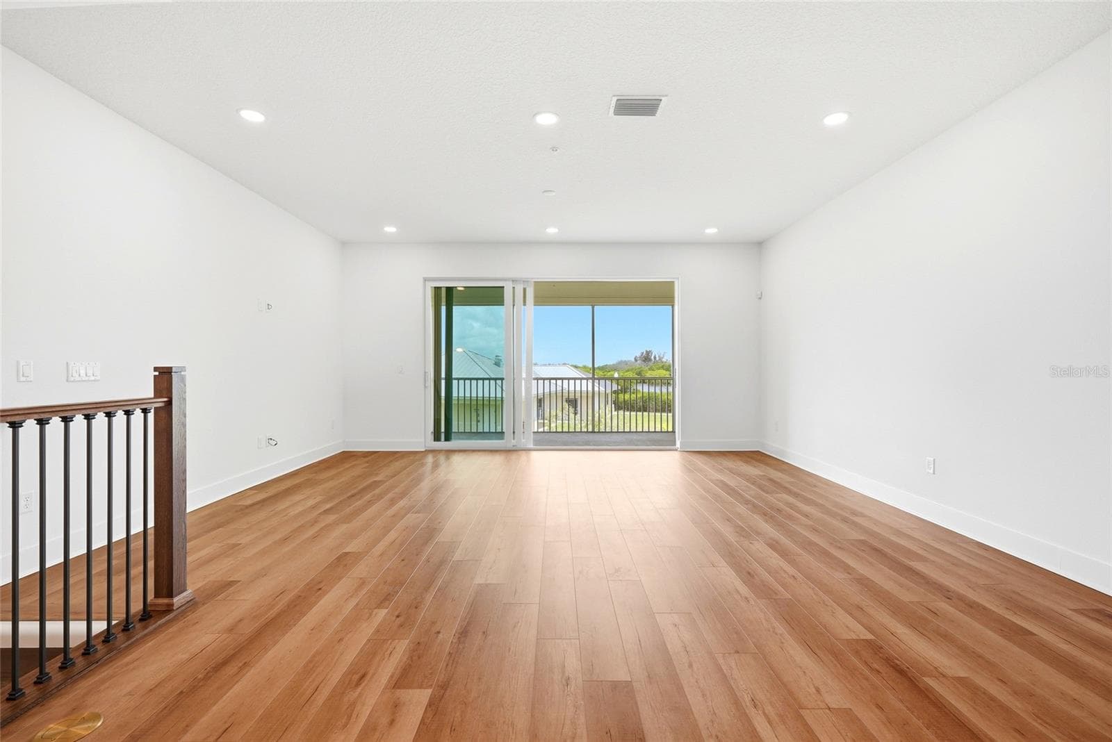 9936 KEY HAVEN ROAD — photo 3 of 54