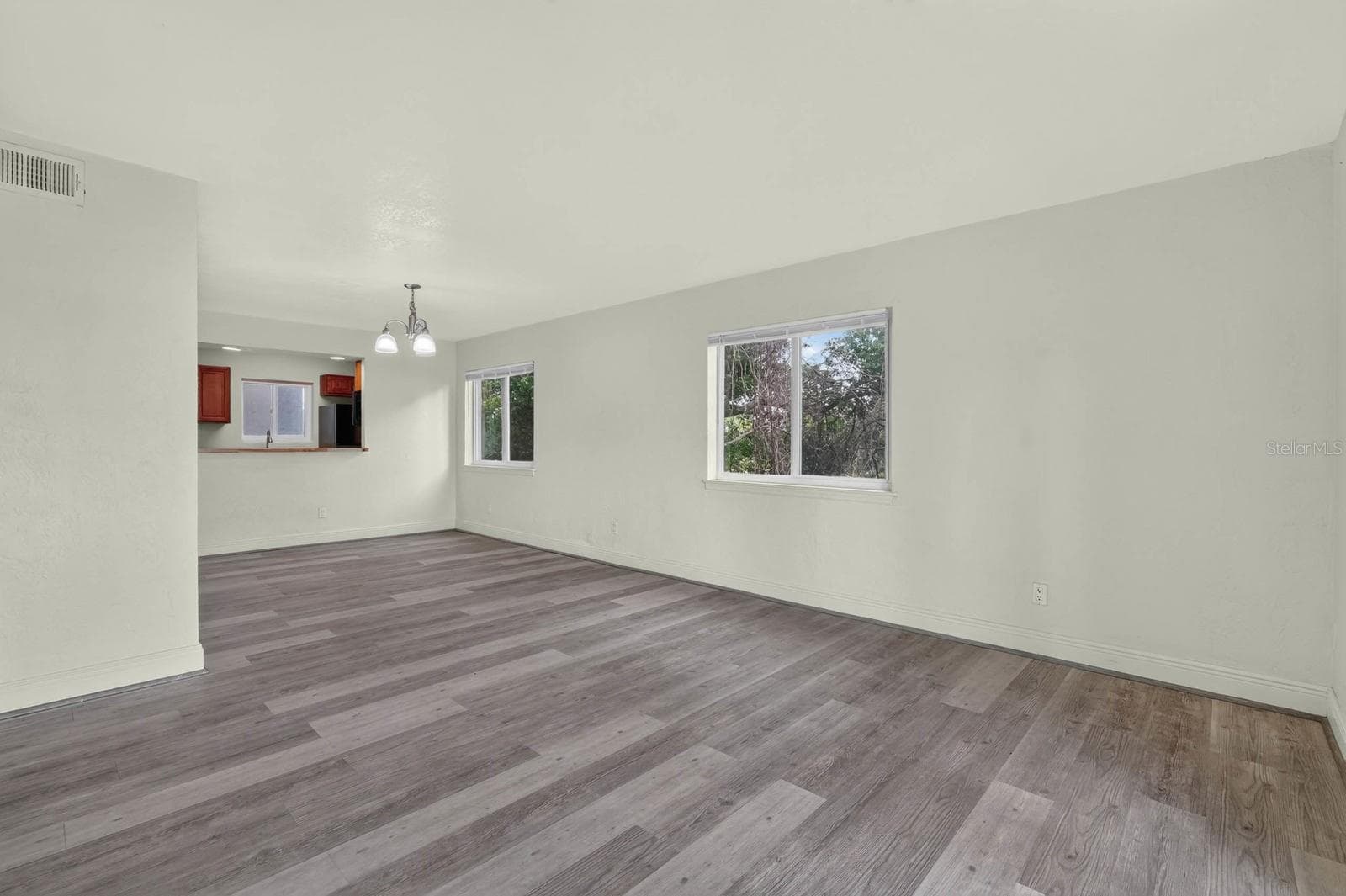 900 PENINSULA DRIVE — photo 15 of 35