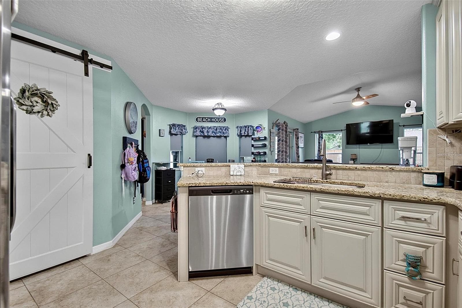 10 LARKSPUR WAY — photo 16 of 36