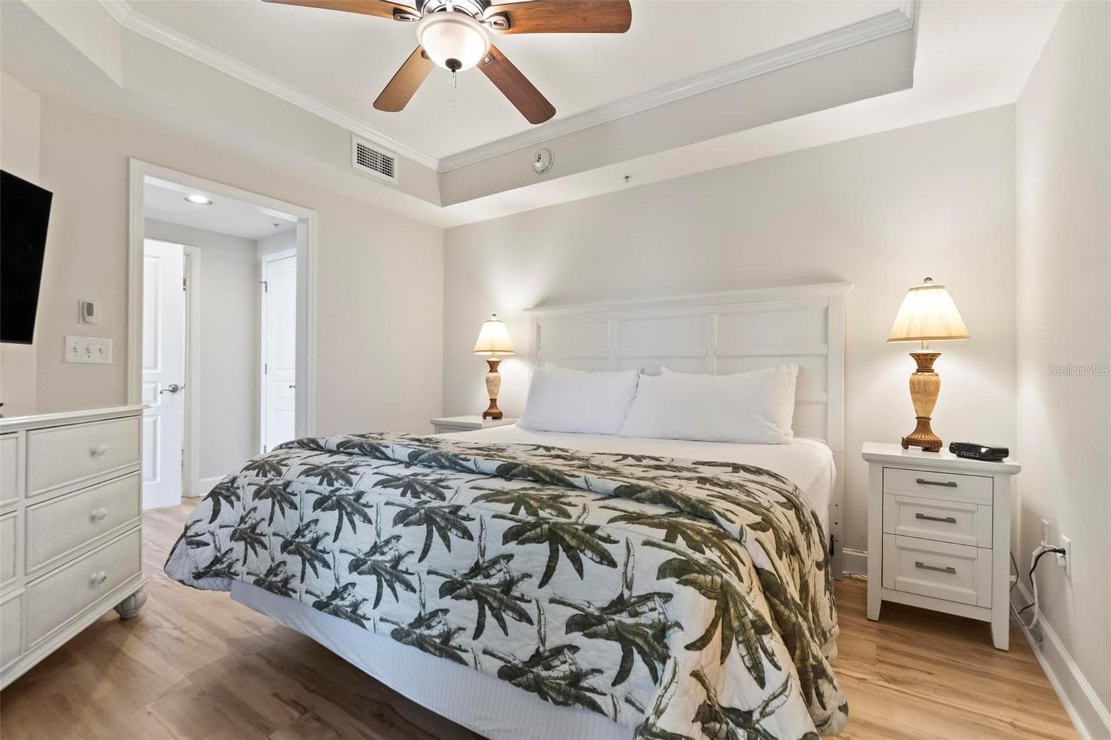 200 OCEAN CREST DRIVE — photo 28 of 68
