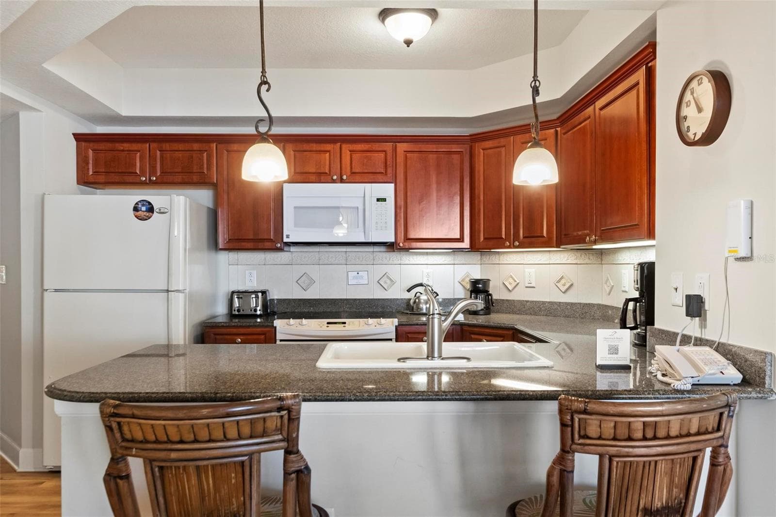 200 OCEAN CREST DRIVE — photo 18 of 68