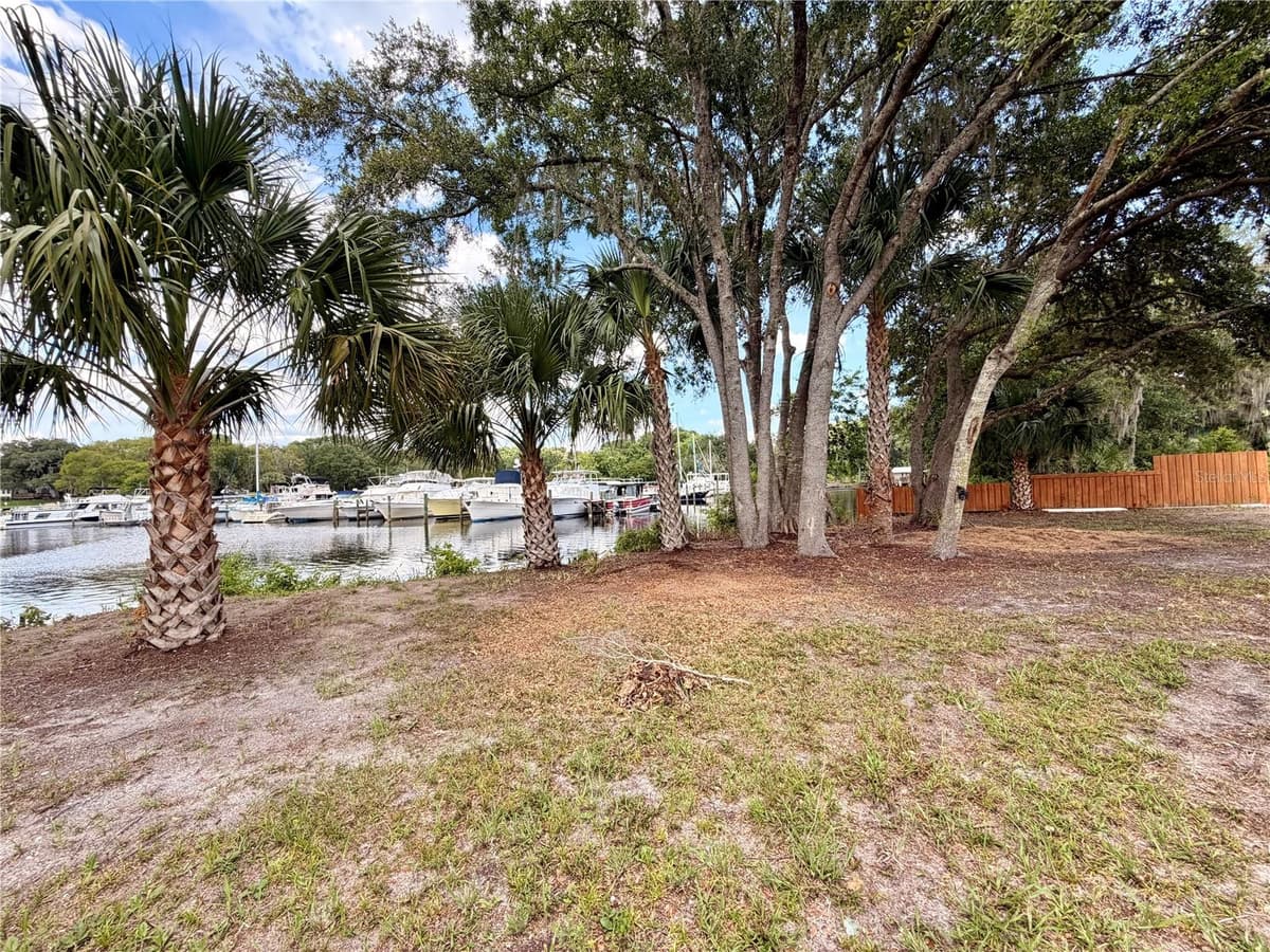 1570 RIVEREDGE COURT — photo 15 of 16