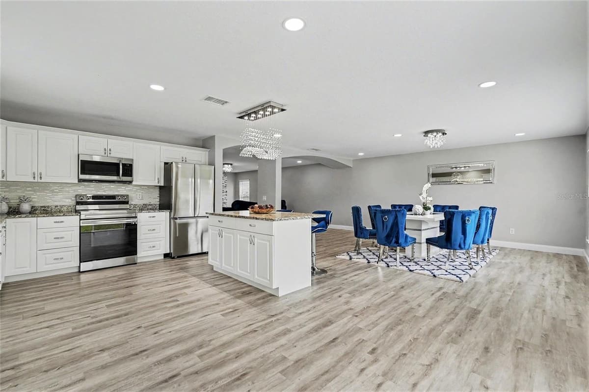 6222 CHERRY BLOSSOM TRAIL — photo 9 of 25