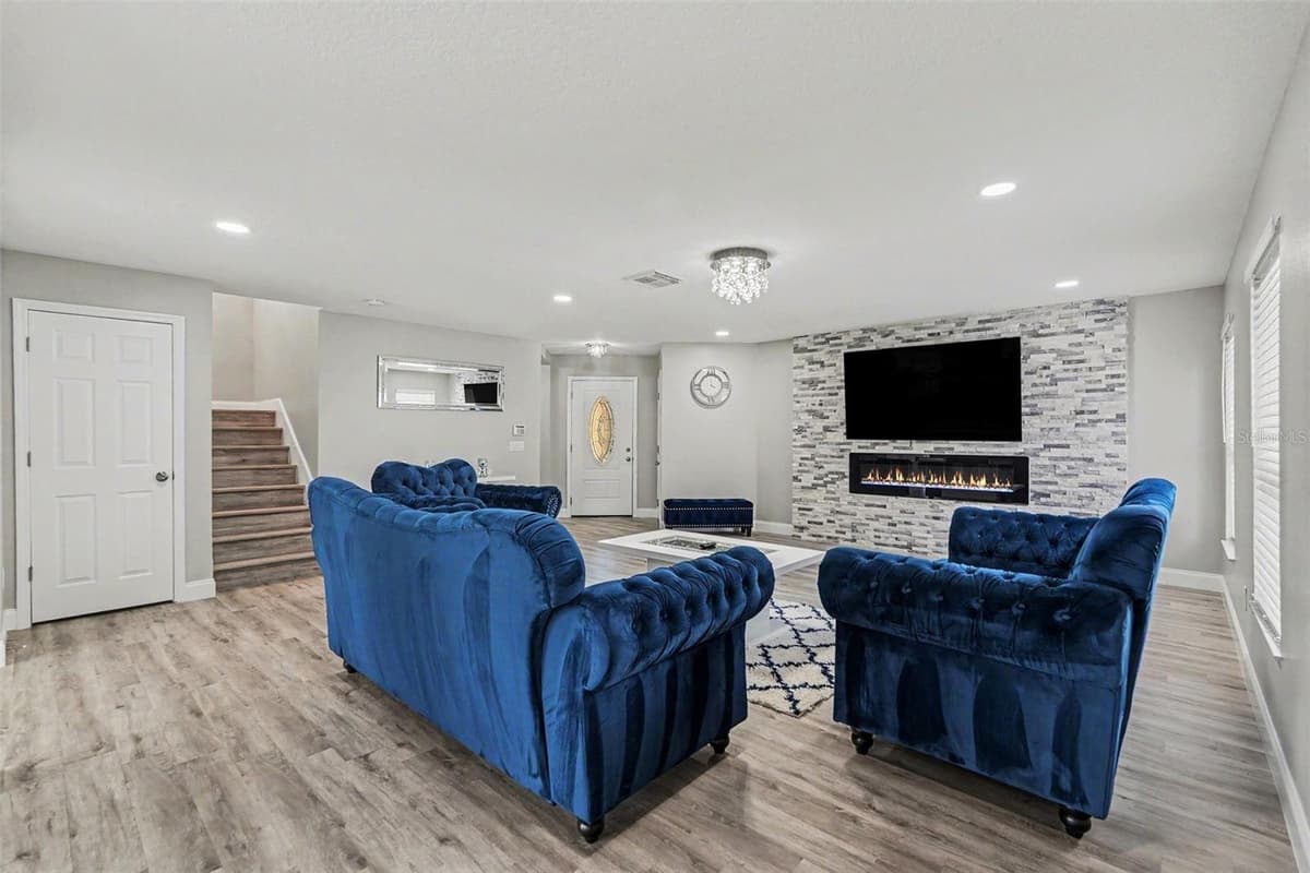 6222 CHERRY BLOSSOM TRAIL — photo 3 of 25