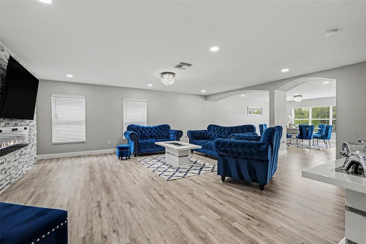 6222 CHERRY BLOSSOM TRAIL — photo 5 of 25