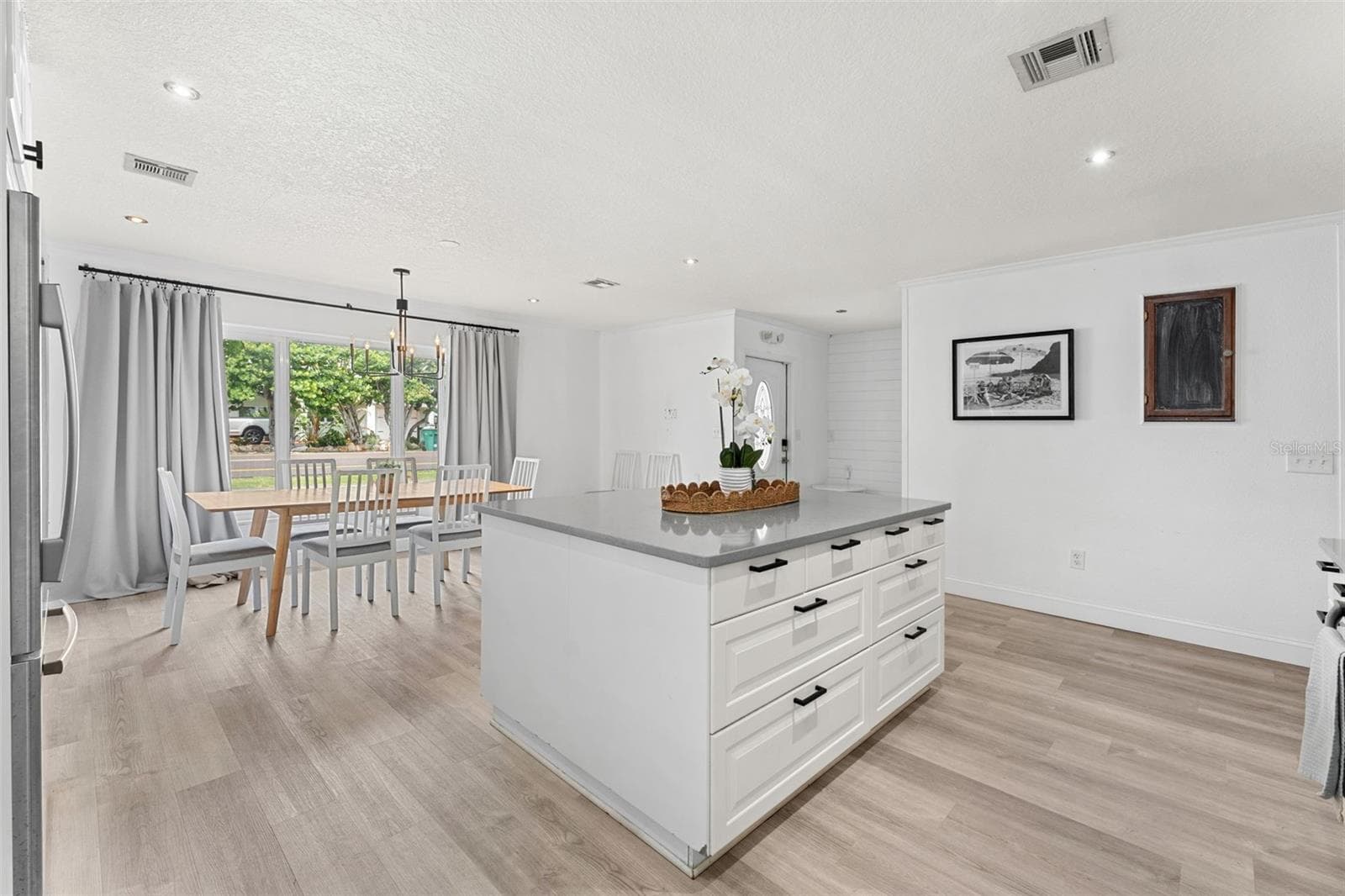 921 ORLANDO AVENUE — photo 15 of 83