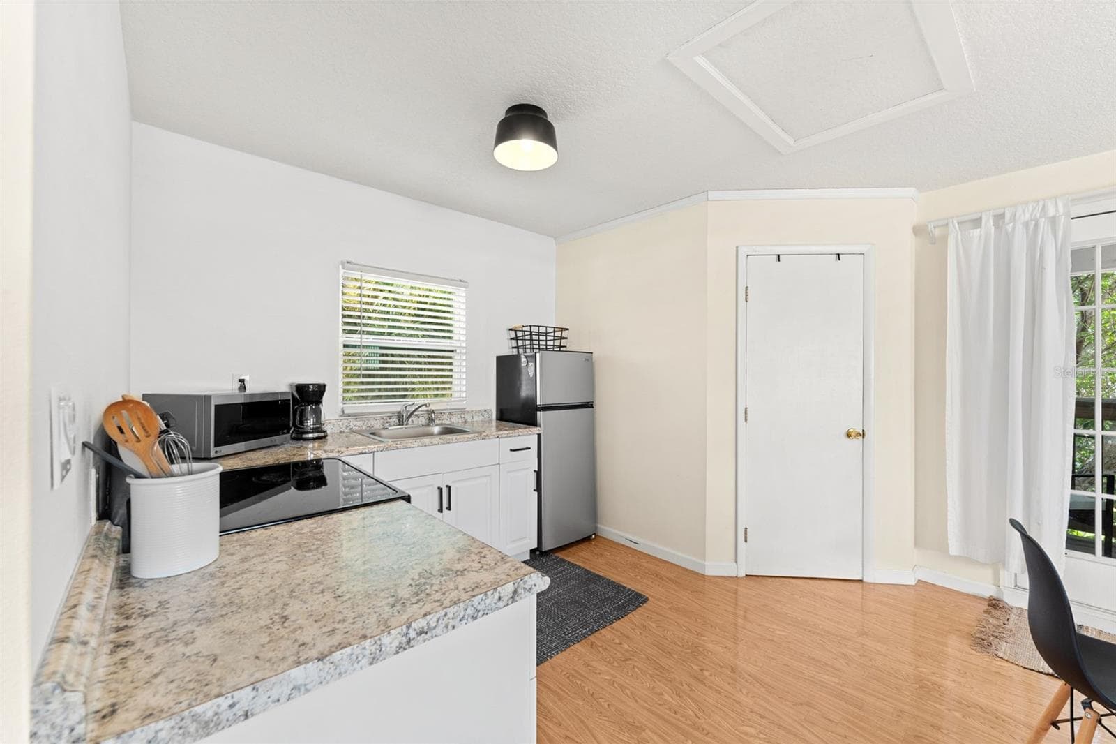 921 ORLANDO AVENUE — photo 48 of 83