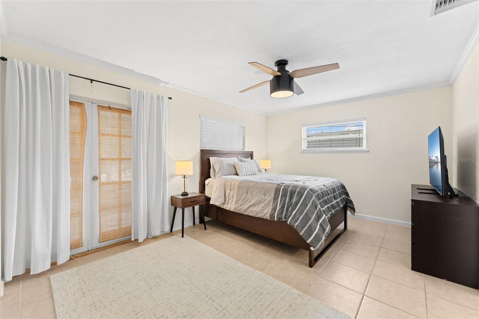 921 ORLANDO AVENUE — photo 32 of 83