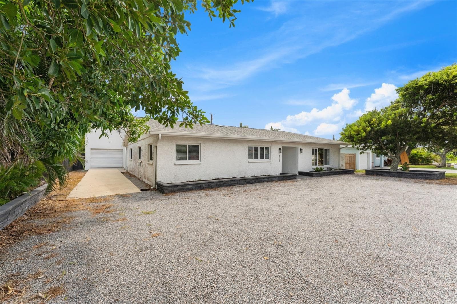 921 ORLANDO AVENUE — photo 4 of 83