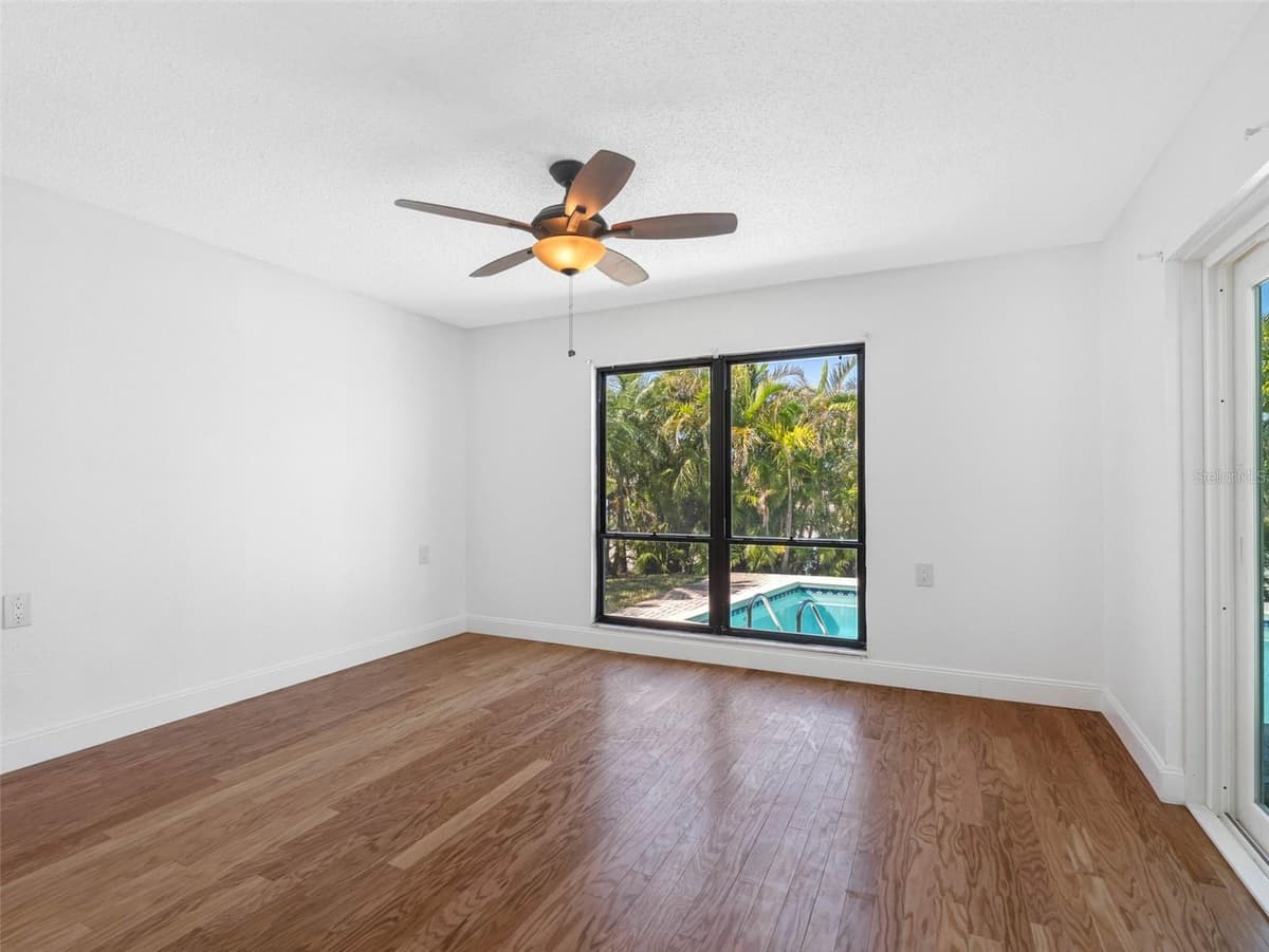 562 JOHNS PASS AVENUE — photo 39 of 89