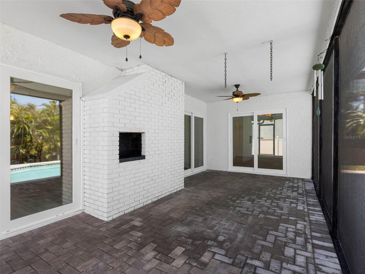 562 JOHNS PASS AVENUE — photo 33 of 89