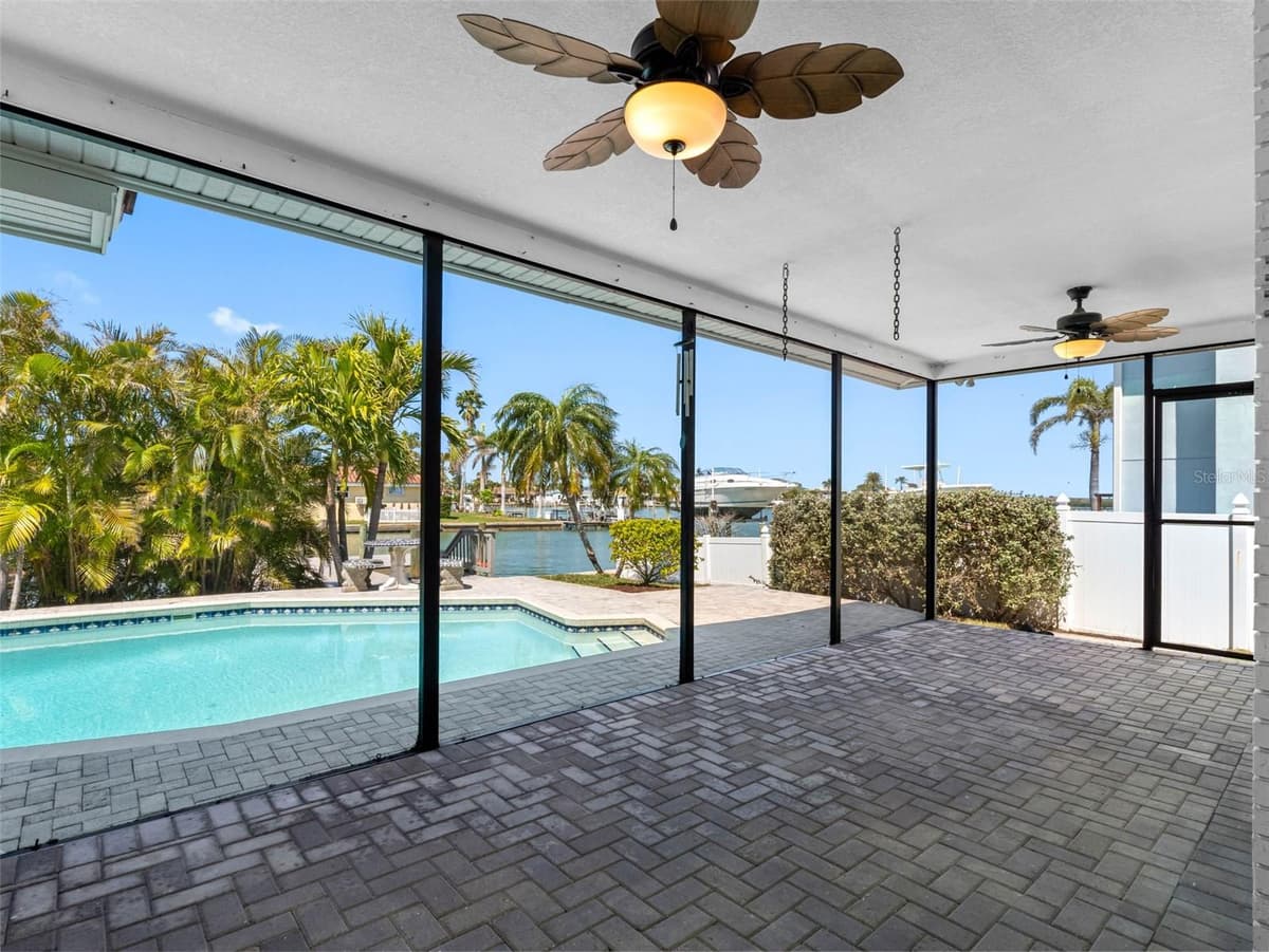 562 JOHNS PASS AVENUE — photo 31 of 89