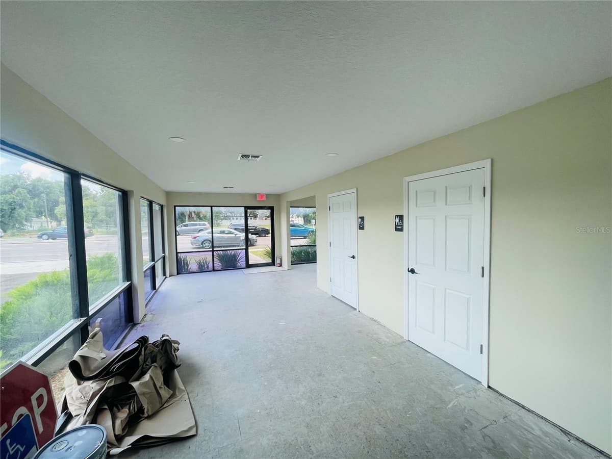 617 JOHN YOUNG PARKWAY — photo 3 of 4