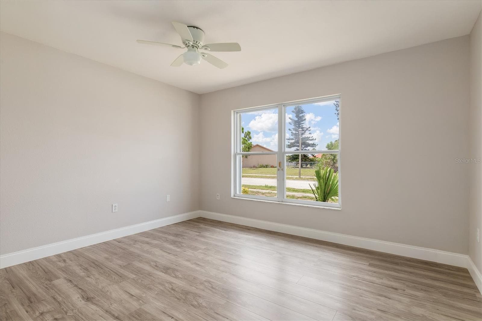 6247 CONISTON STREET — photo 16 of 47