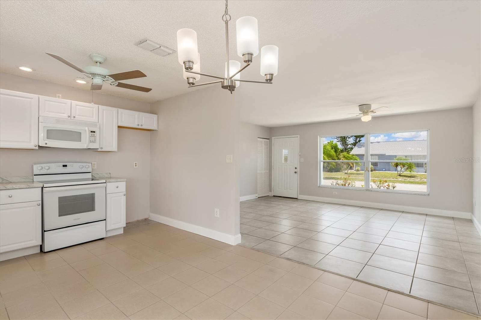 6247 CONISTON STREET — photo 12 of 47