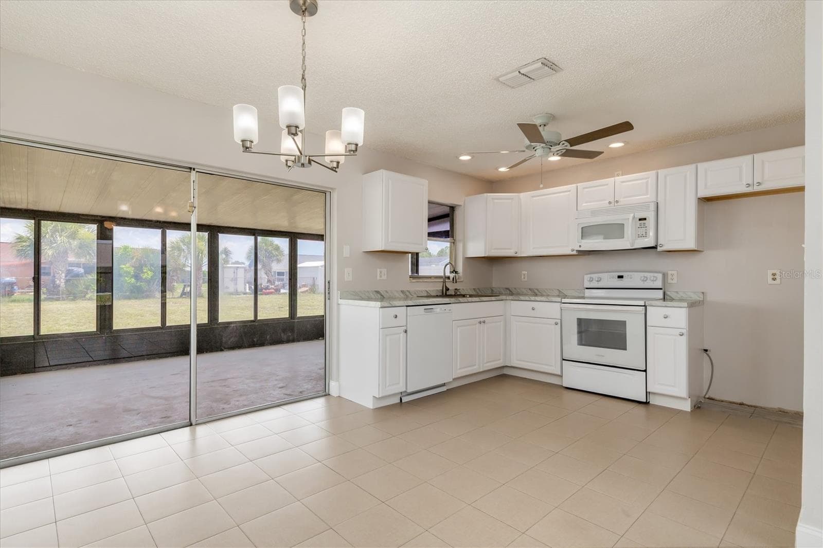 6247 CONISTON STREET — photo 10 of 47