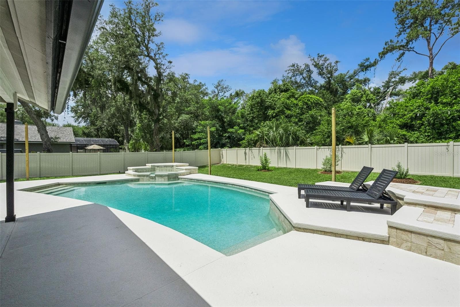 1653 WINDY BLUFF POINT — photo 33 of 45