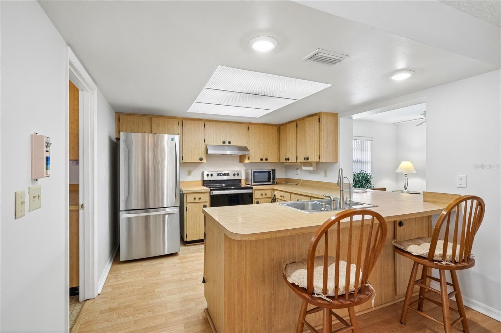 2017 HAMPSTEAD CIRCLE — photo 12 of 67
