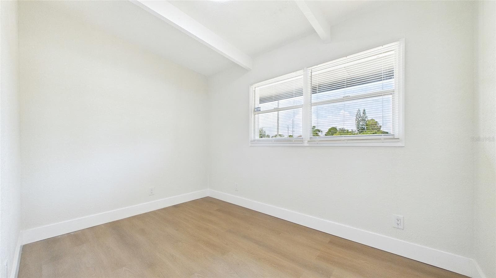 4103 PEARL AVENUE — photo 14 of 37