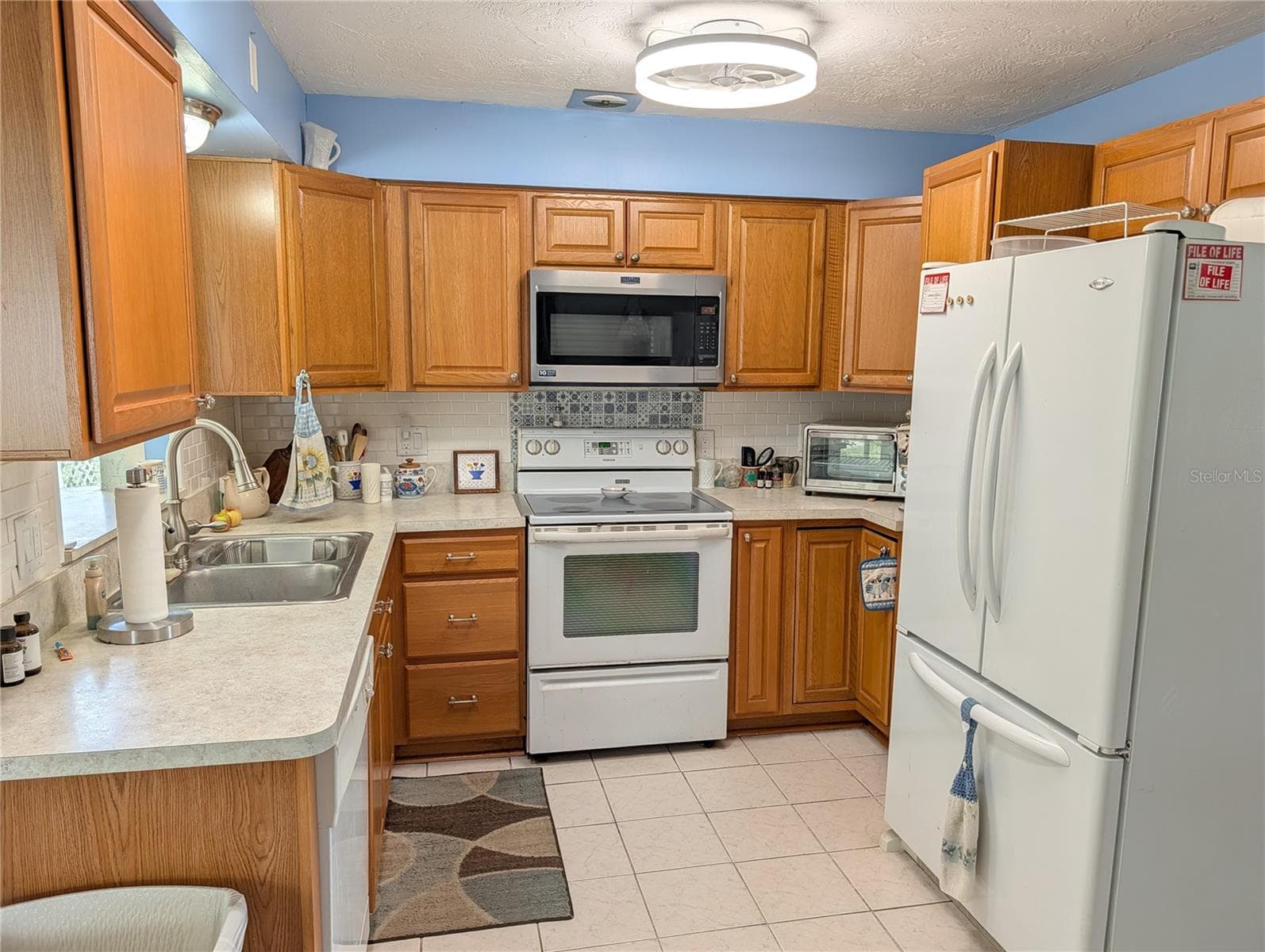 503 MONROE STREET — photo 4 of 39