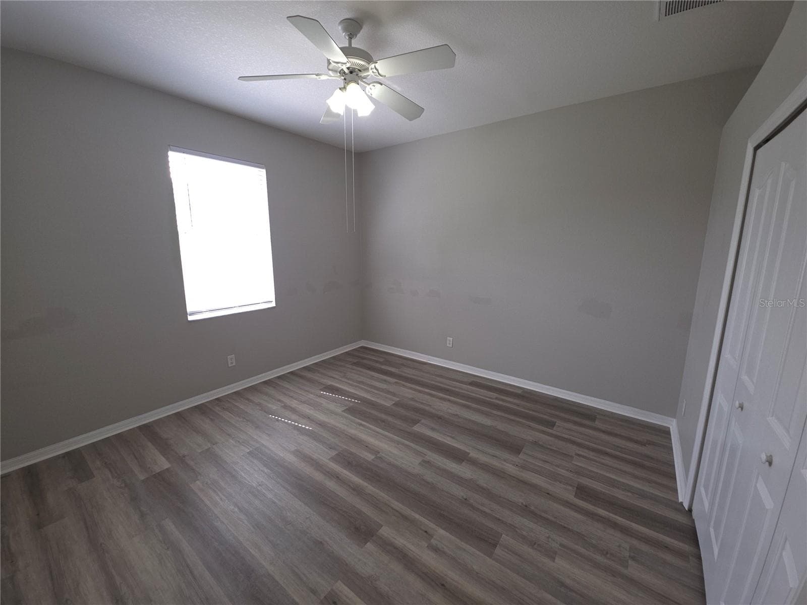 3564 LASLO AVENUE — photo 17 of 37