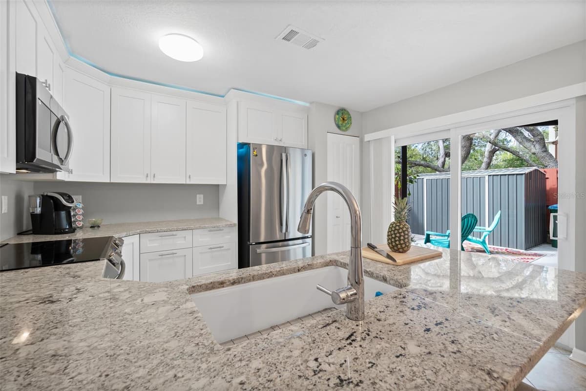 8762 LIVE OAK COURT — photo 30 of 50