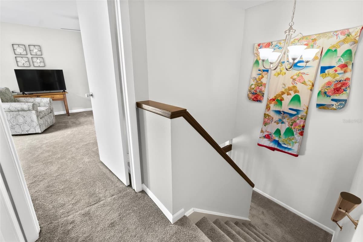 8762 LIVE OAK COURT — photo 15 of 50