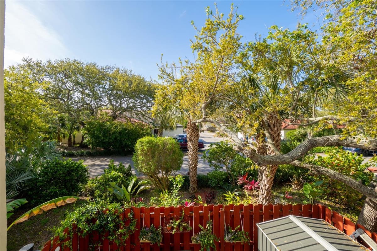 8762 LIVE OAK COURT — photo 22 of 50
