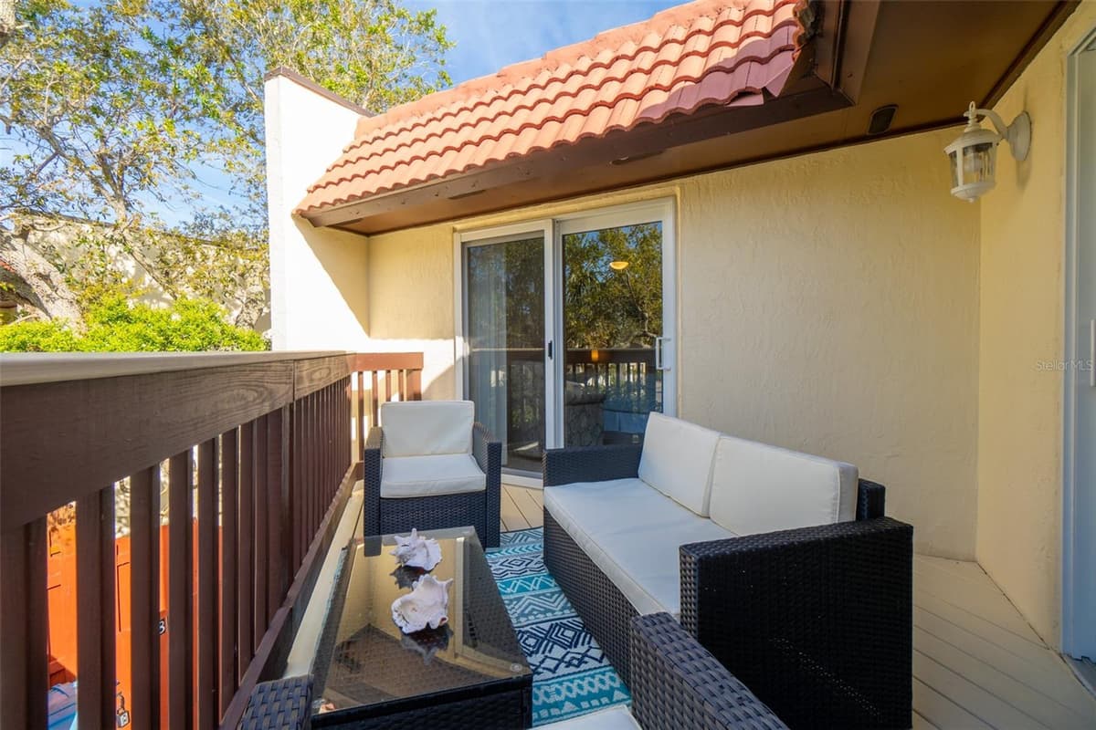 8762 LIVE OAK COURT — photo 21 of 50