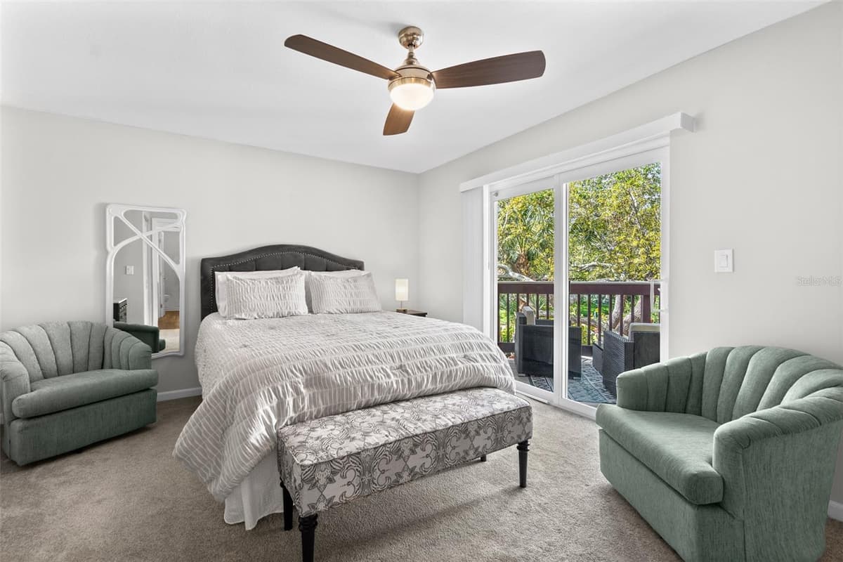 8762 LIVE OAK COURT — photo 16 of 50