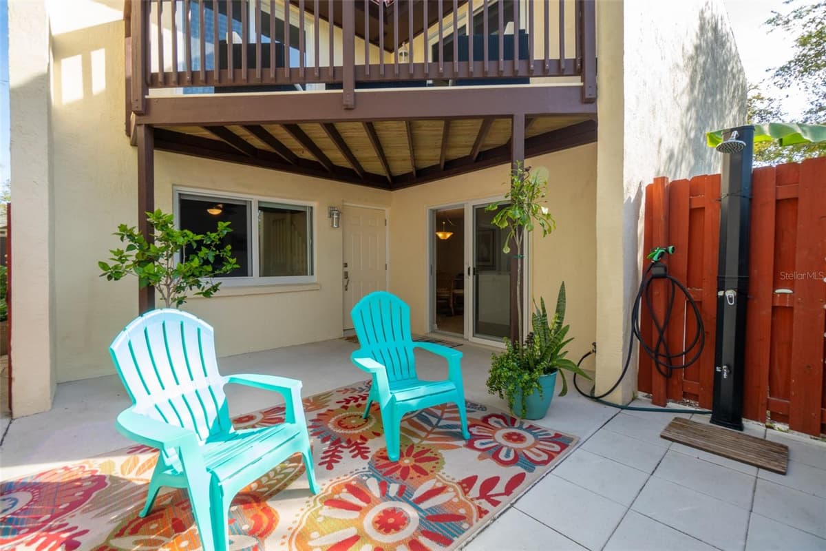 8762 LIVE OAK COURT — photo 2 of 50