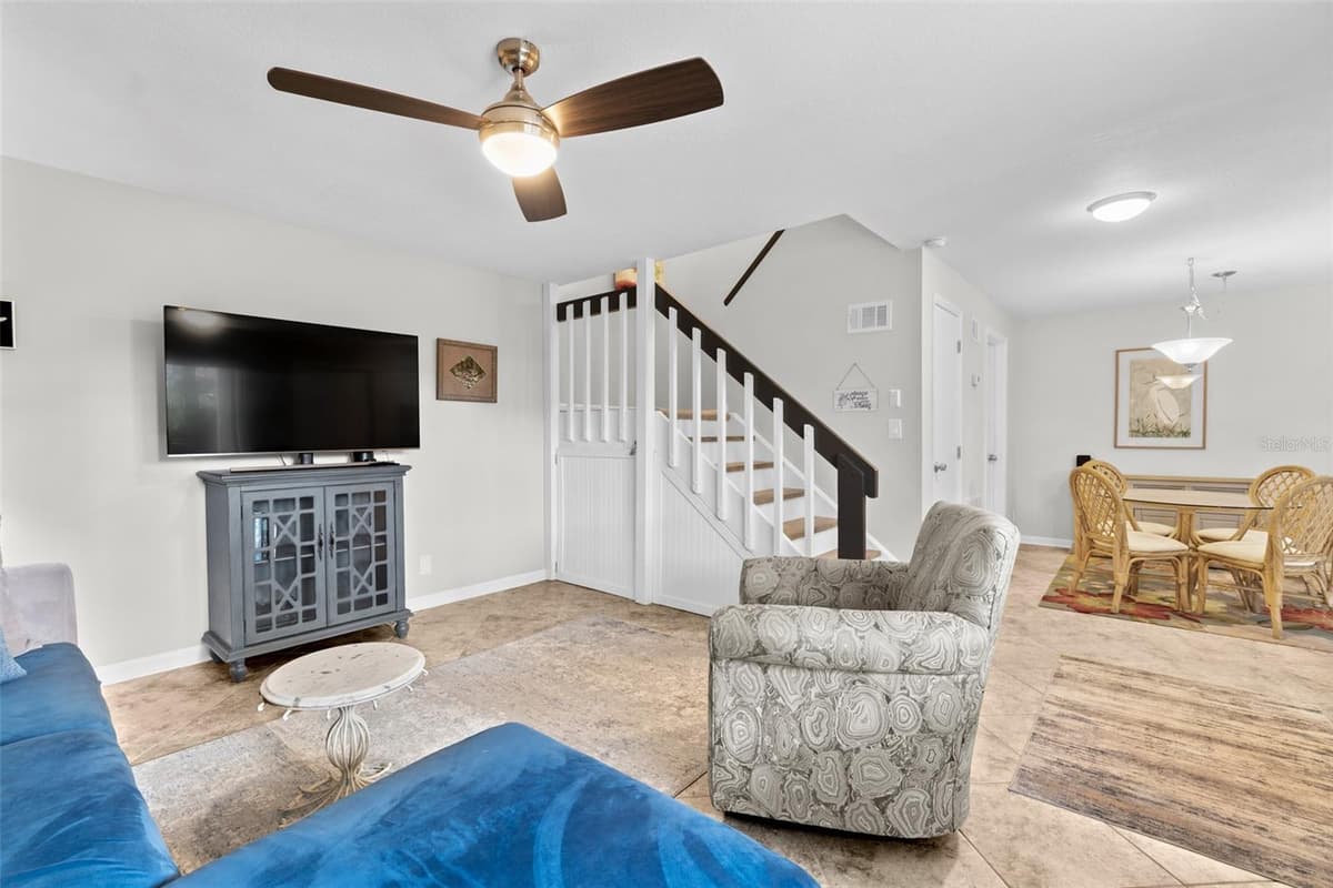 8762 LIVE OAK COURT — photo 4 of 50