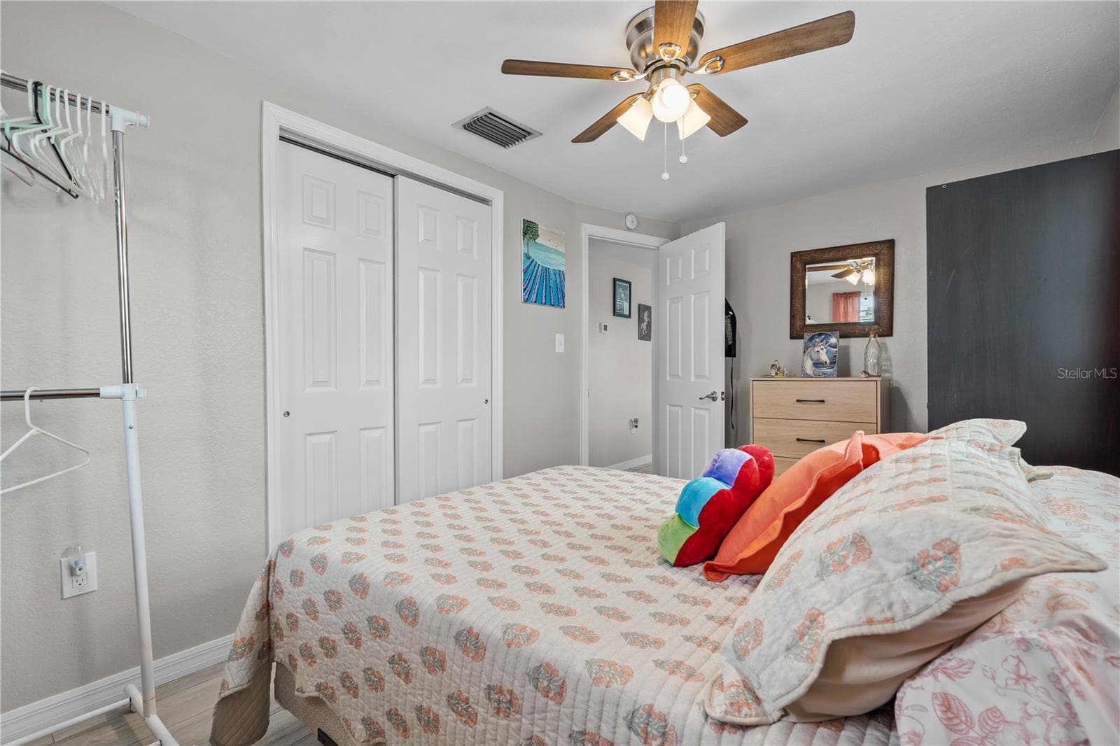 13323 NEPTUNE DRIVE — photo 14 of 40