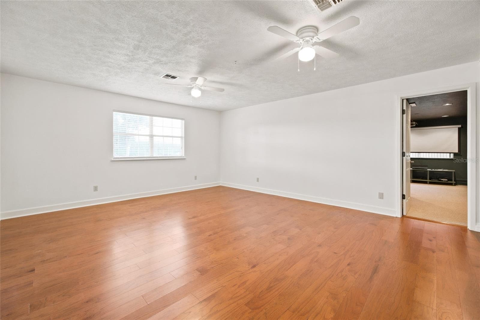 3220 21ST AVENUE — photo 38 of 72