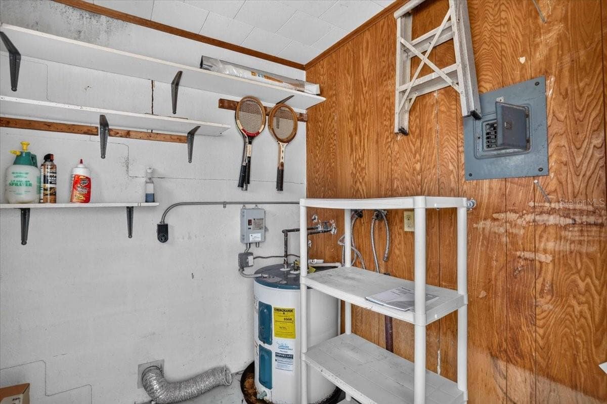 17 SEASIDE COURT — photo 16 of 27