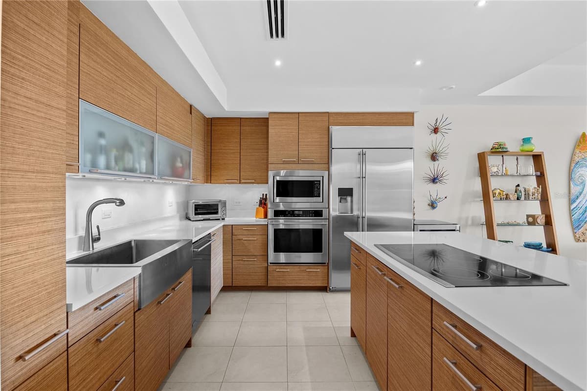 7000 BAHIA BEACH DR — photo 4 of 32